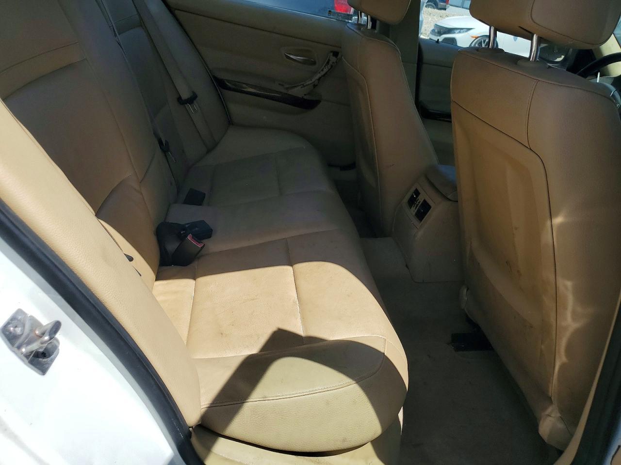 2011 BMW 3 SERIES