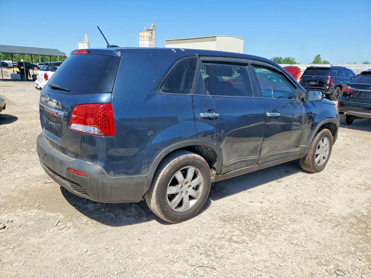 2011 KIA SORENTO