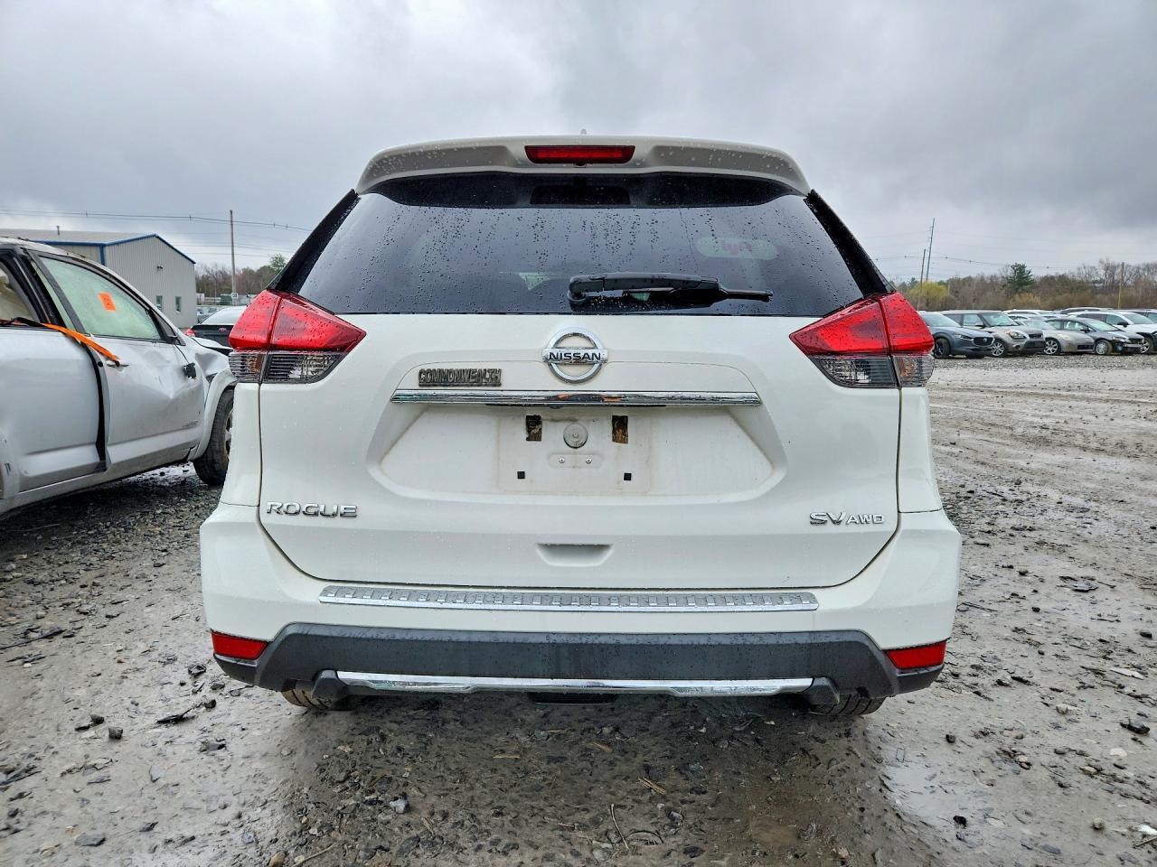 2017 NISSAN ROGUE
