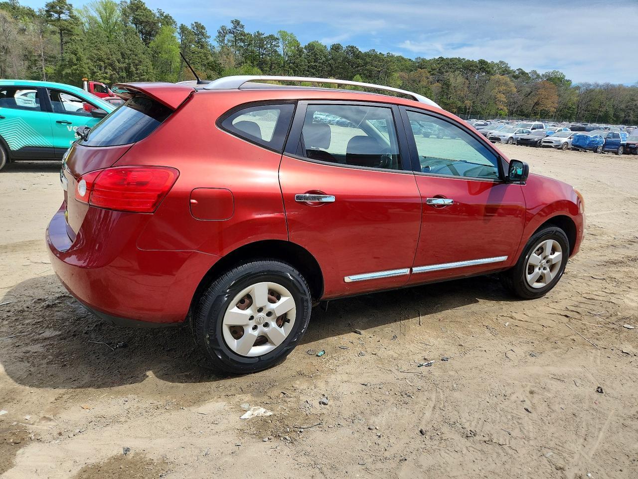 2015 NISSAN ROGUE