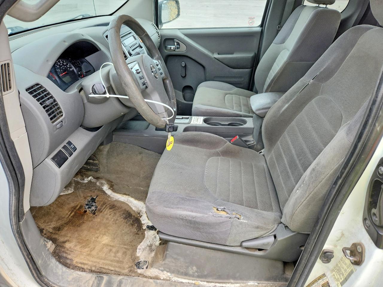 2016 NISSAN Frontier