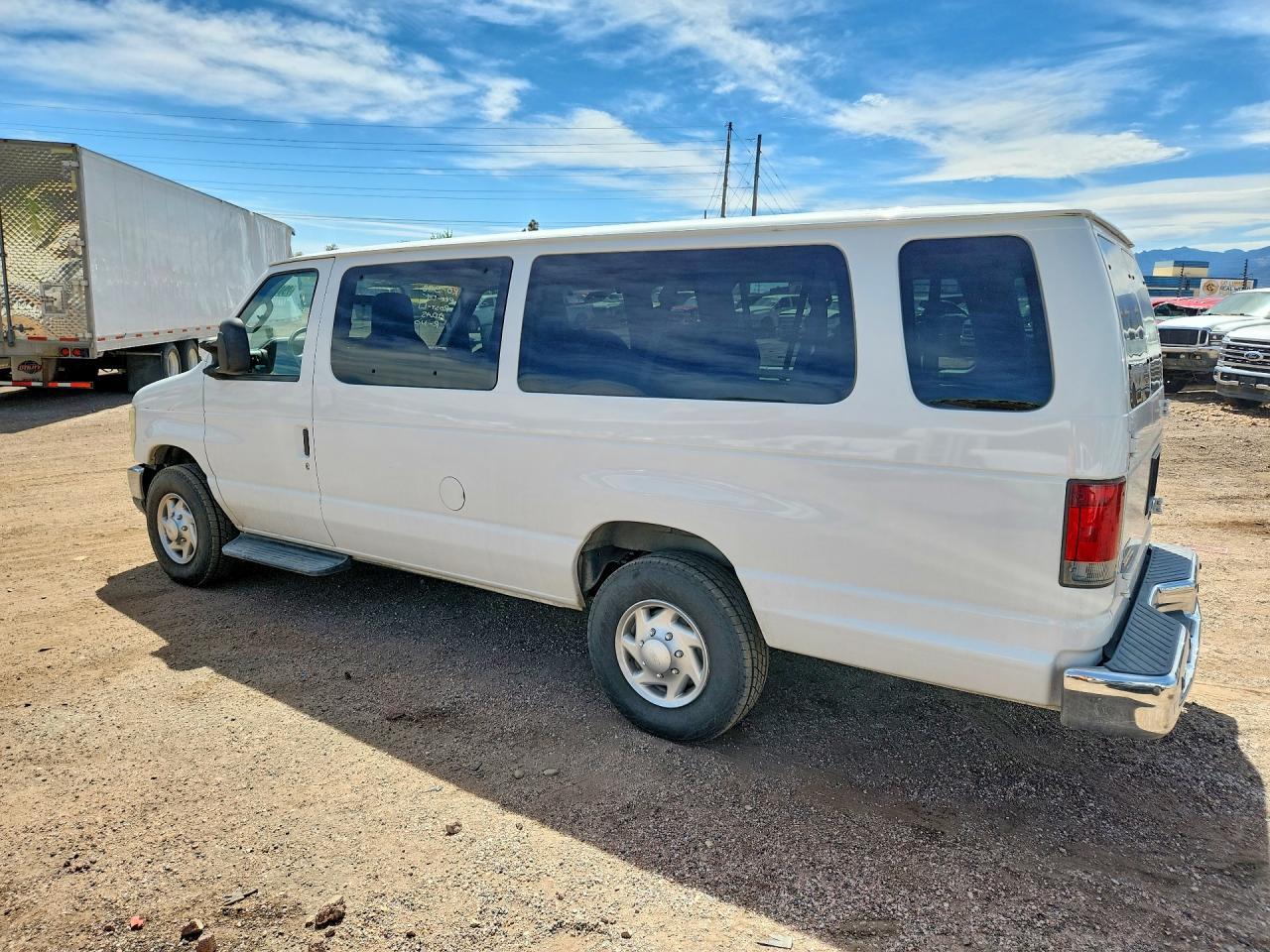 2010 FORD Econoline E350