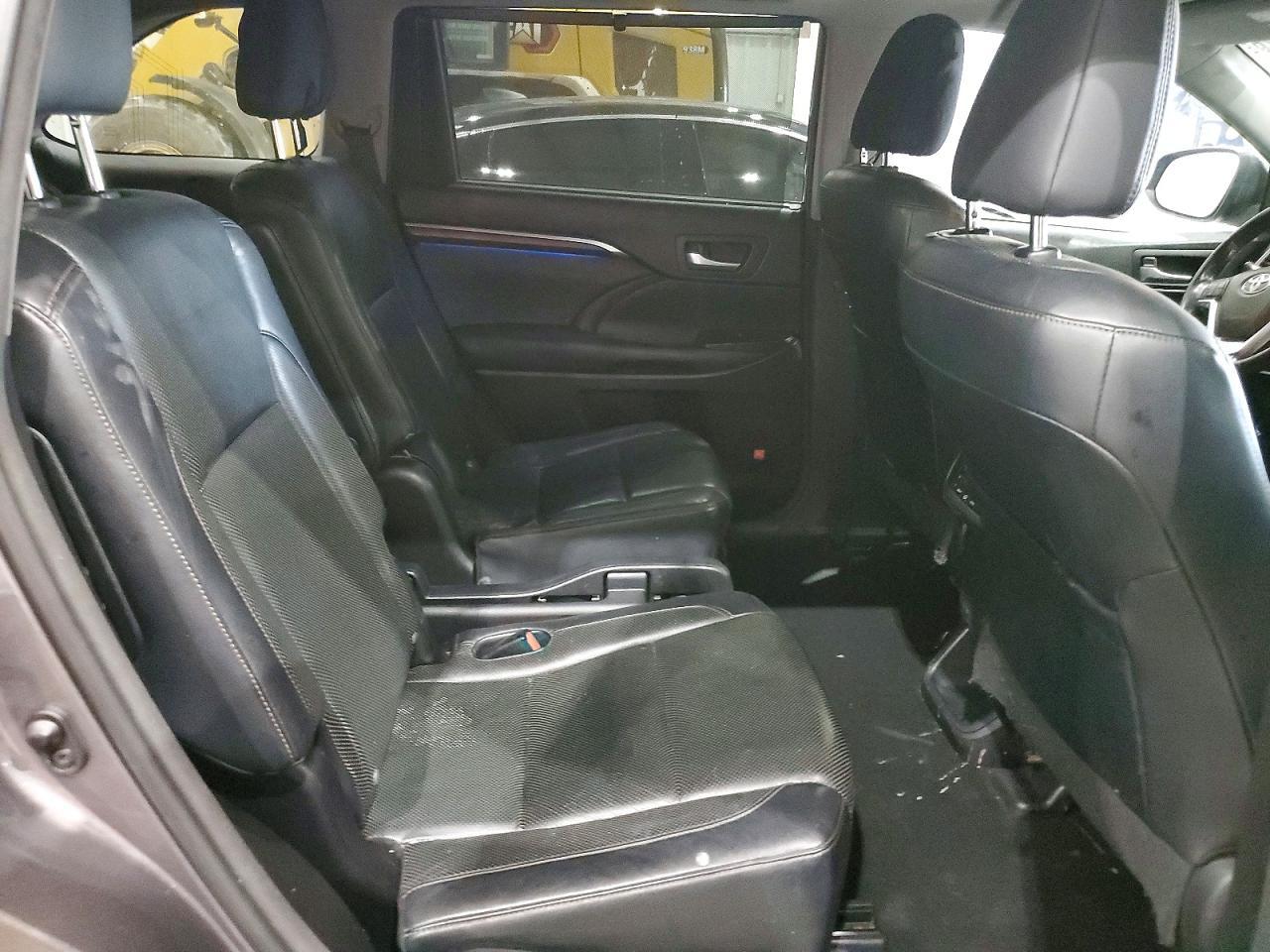 2014 TOYOTA HIGHLANDER