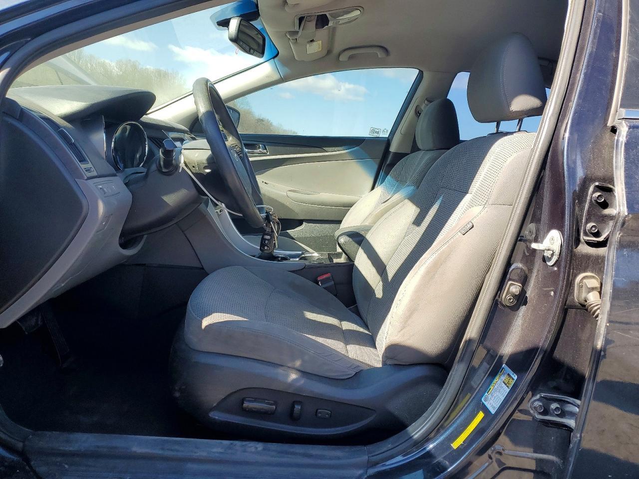 2013 HYUNDAI SONATA