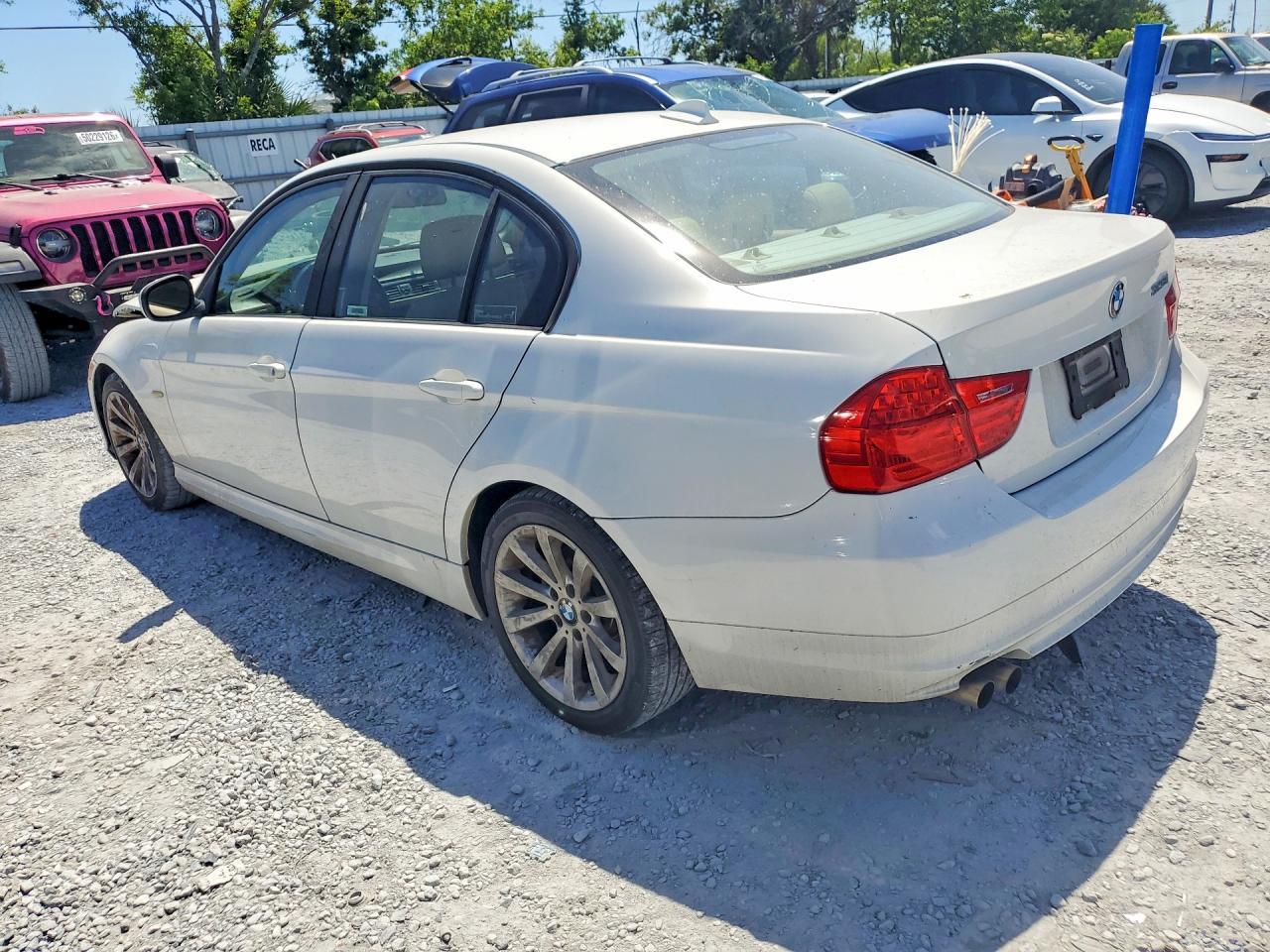 2011 BMW 3 SERIES