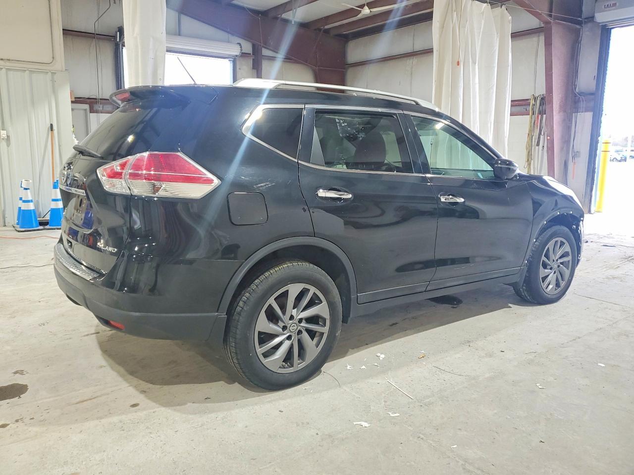 2016 NISSAN ROGUE
