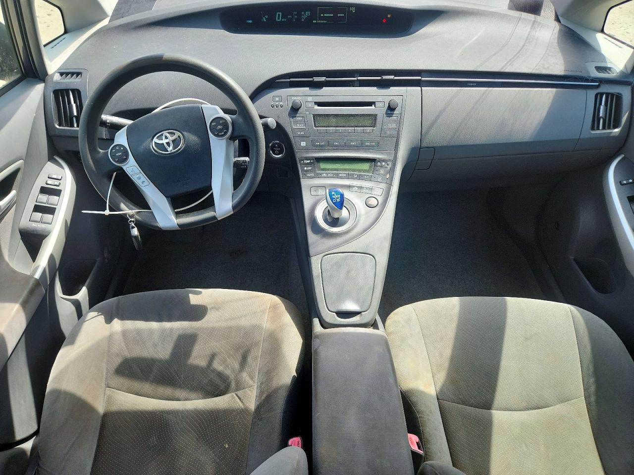 2011 TOYOTA PRIUS