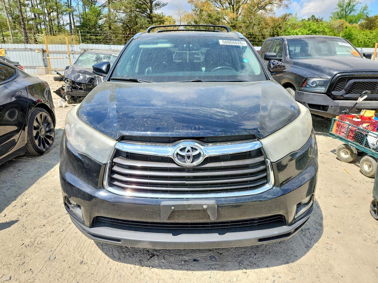 2014 TOYOTA HIGHLANDER