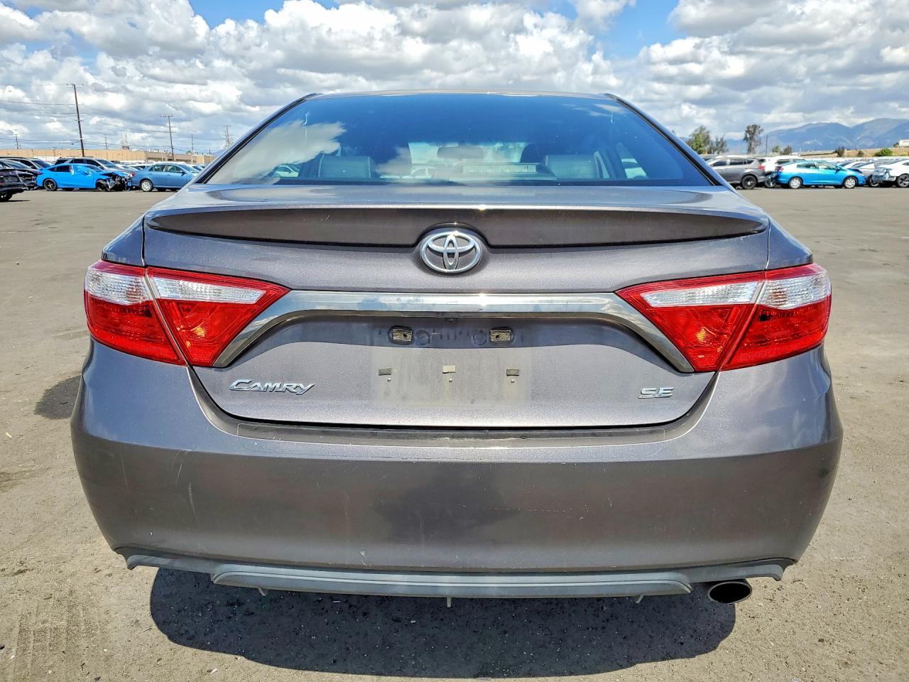 2016 TOYOTA CAMRY