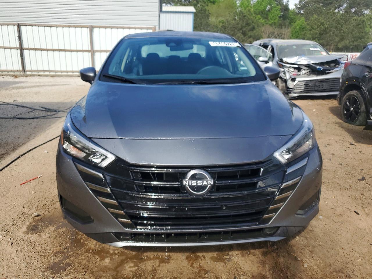 2025 NISSAN VERSA