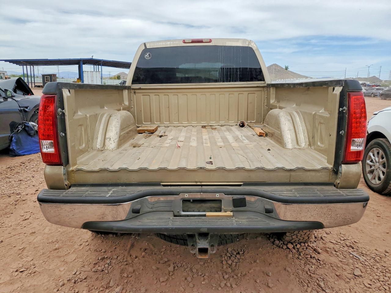 2005 GMC Sierra