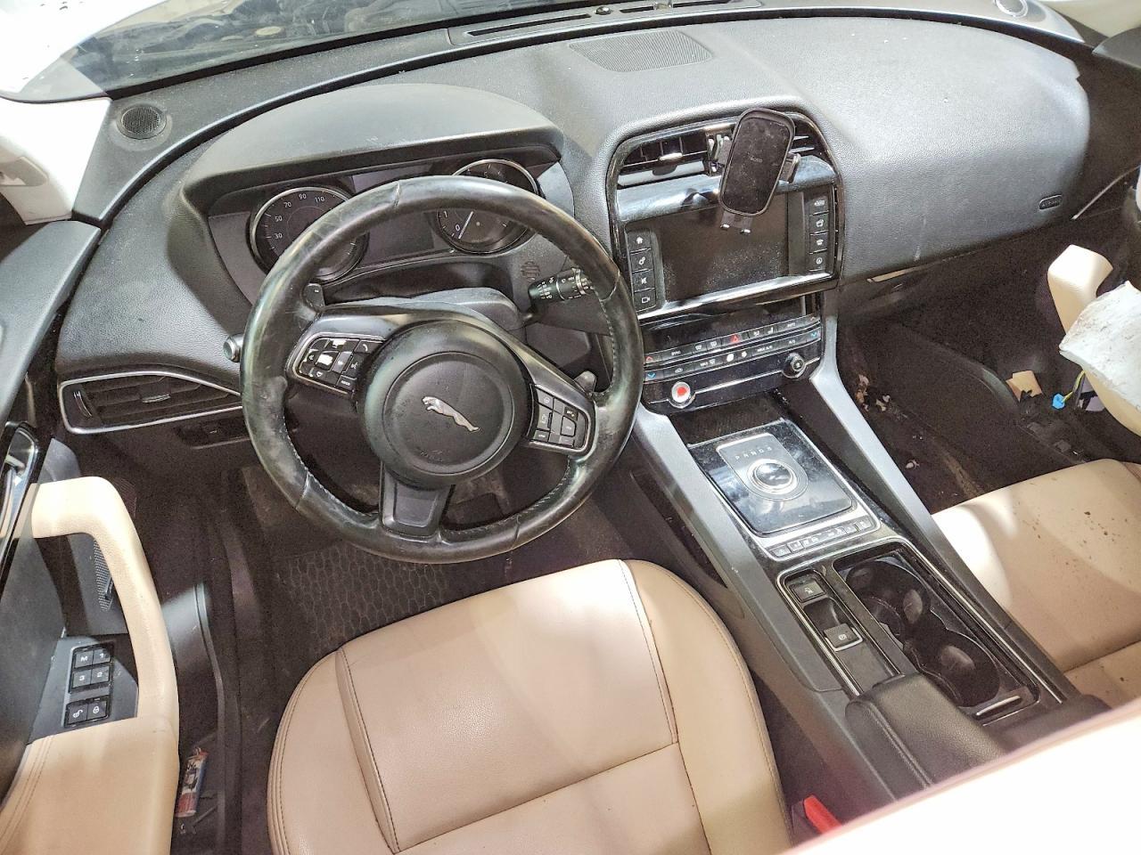 2018 JAGUAR F-Pace