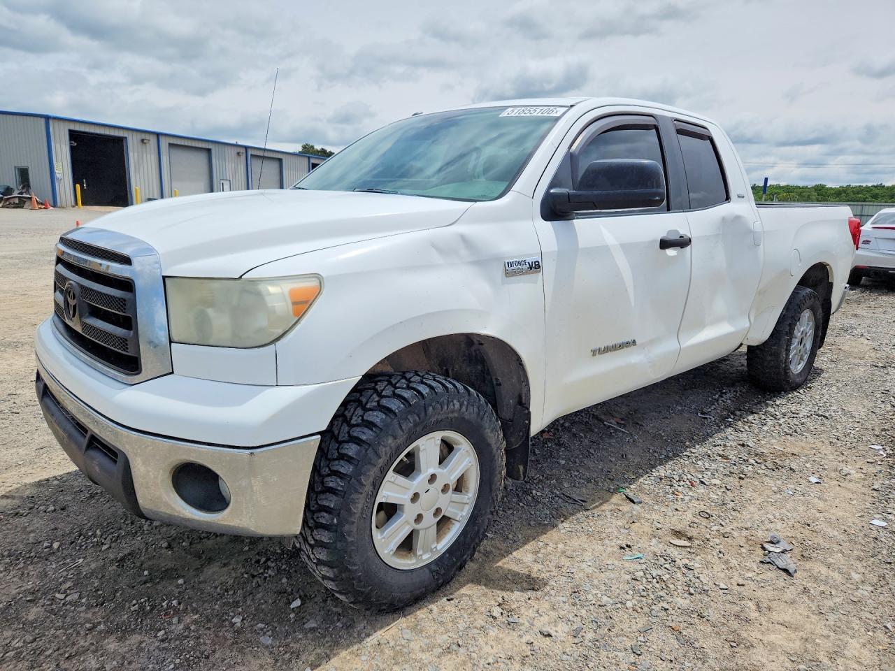 2011 TOYOTA TUNDRA