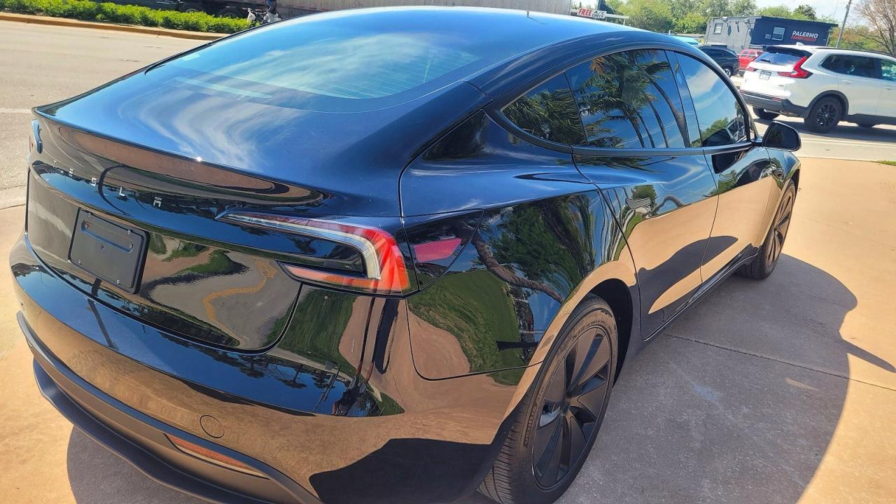 2025 TESLA MODEL 3