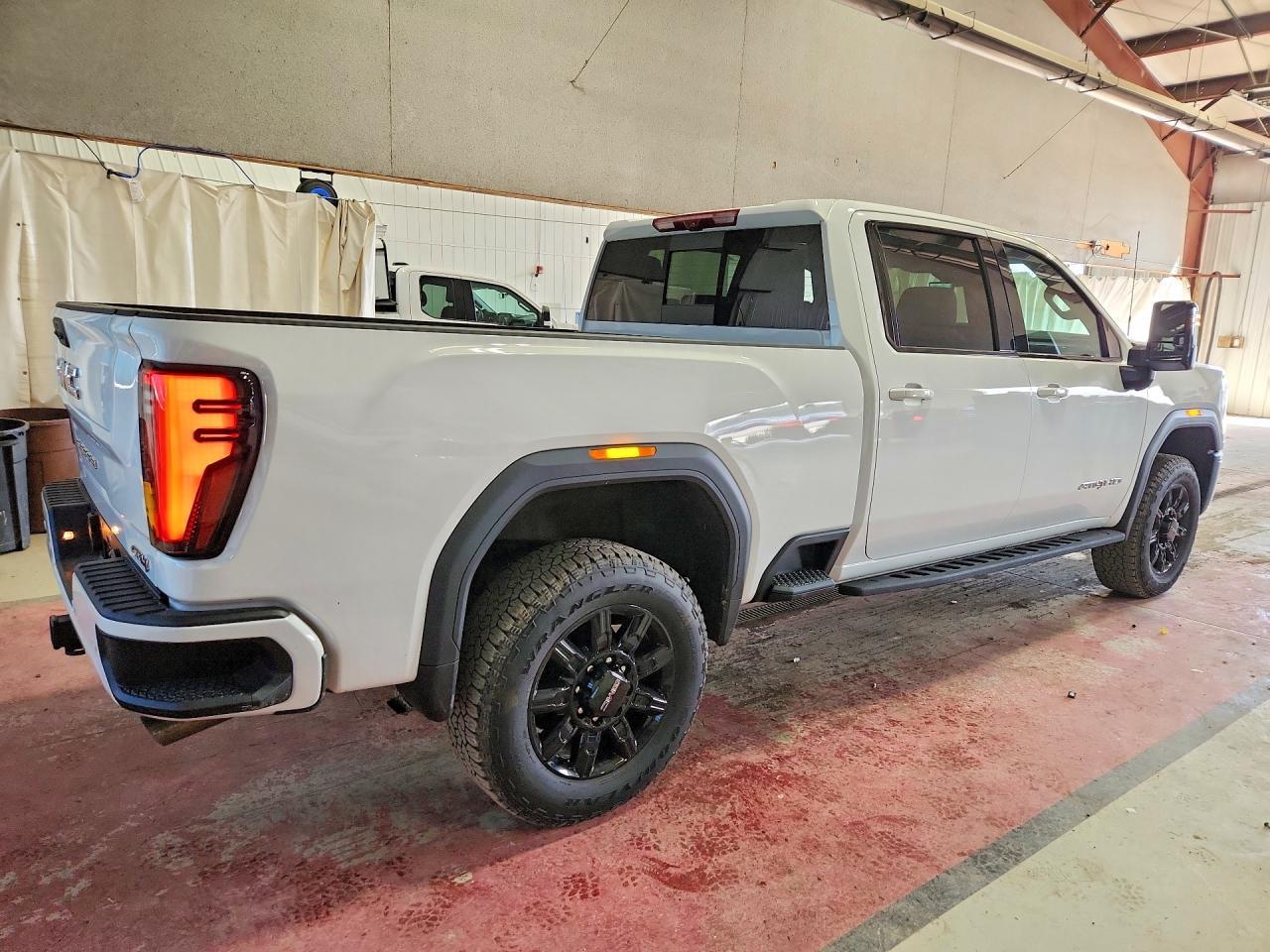 2025 GMC Sierra