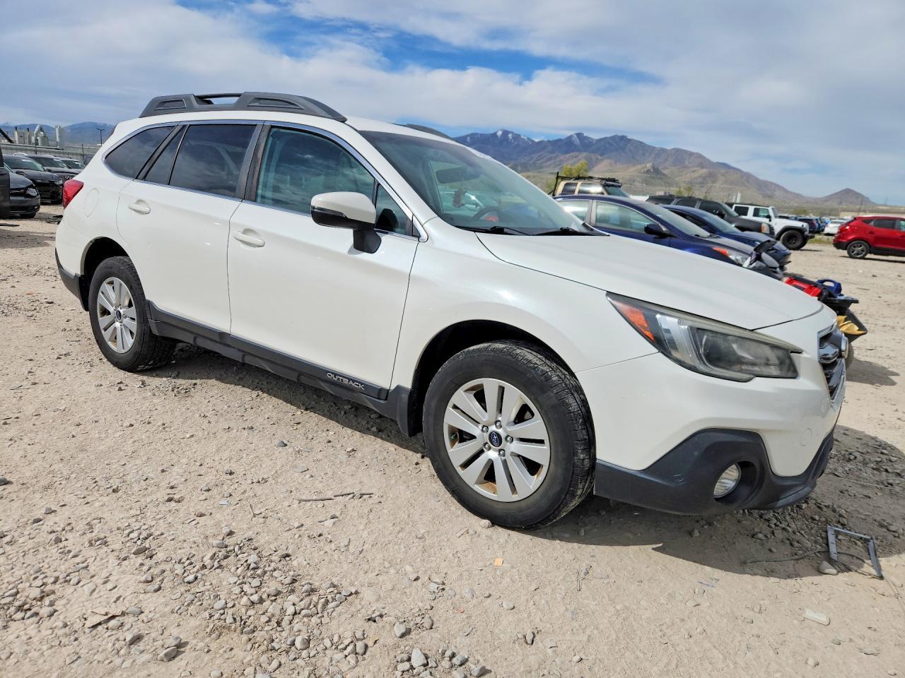 2018 SUBARU Outback