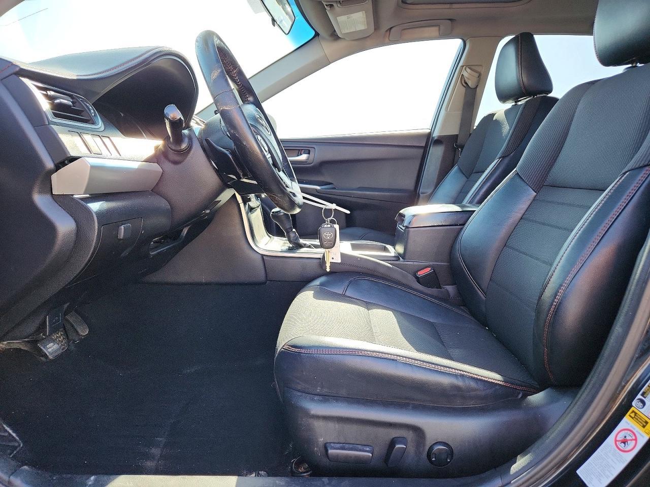 2016 TOYOTA CAMRY
