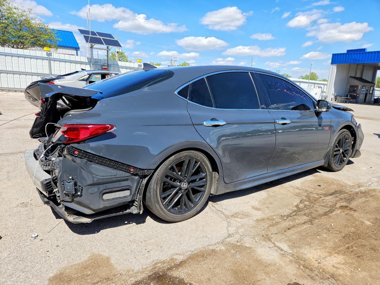 2025 TOYOTA CAMRY