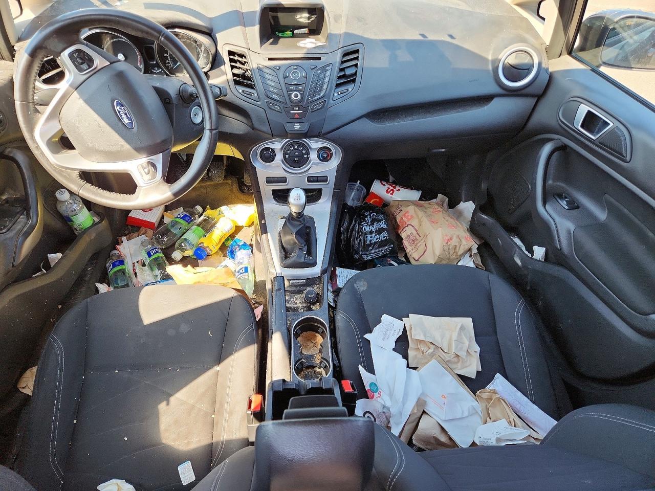 2016 FORD Fiesta