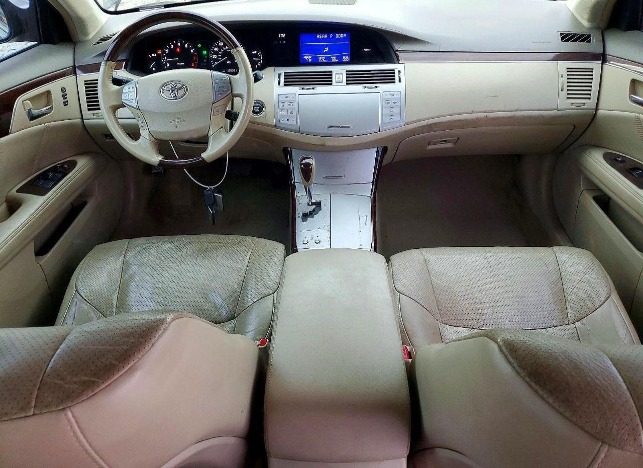 2009 TOYOTA Avalon