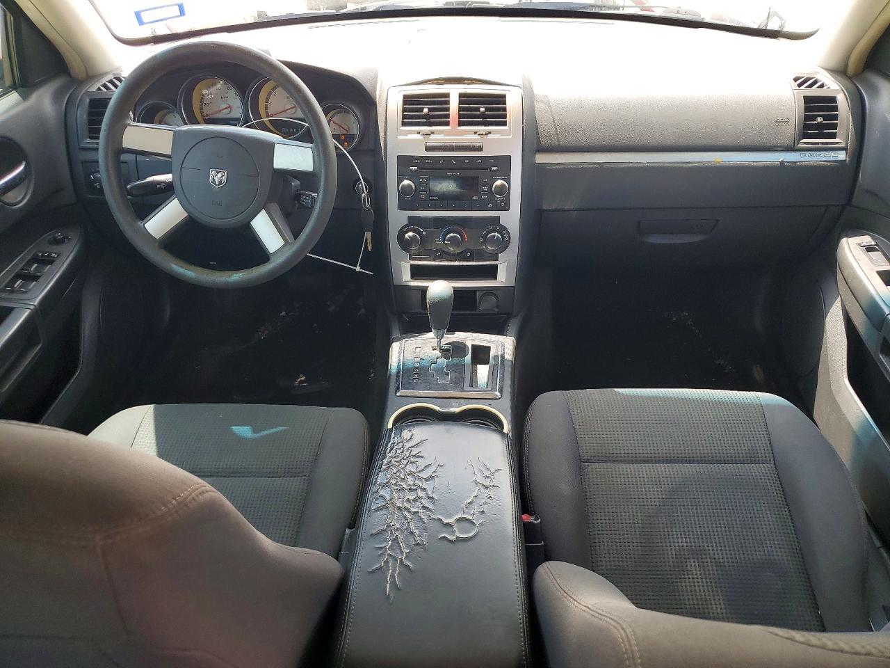 2010 DODGE CHARGER