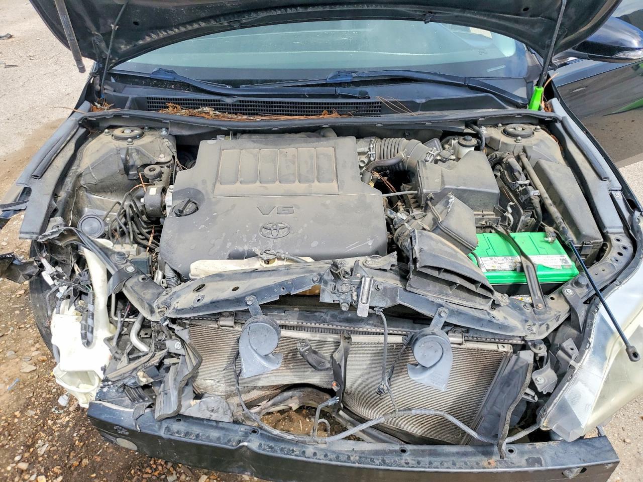 2013 TOYOTA Avalon