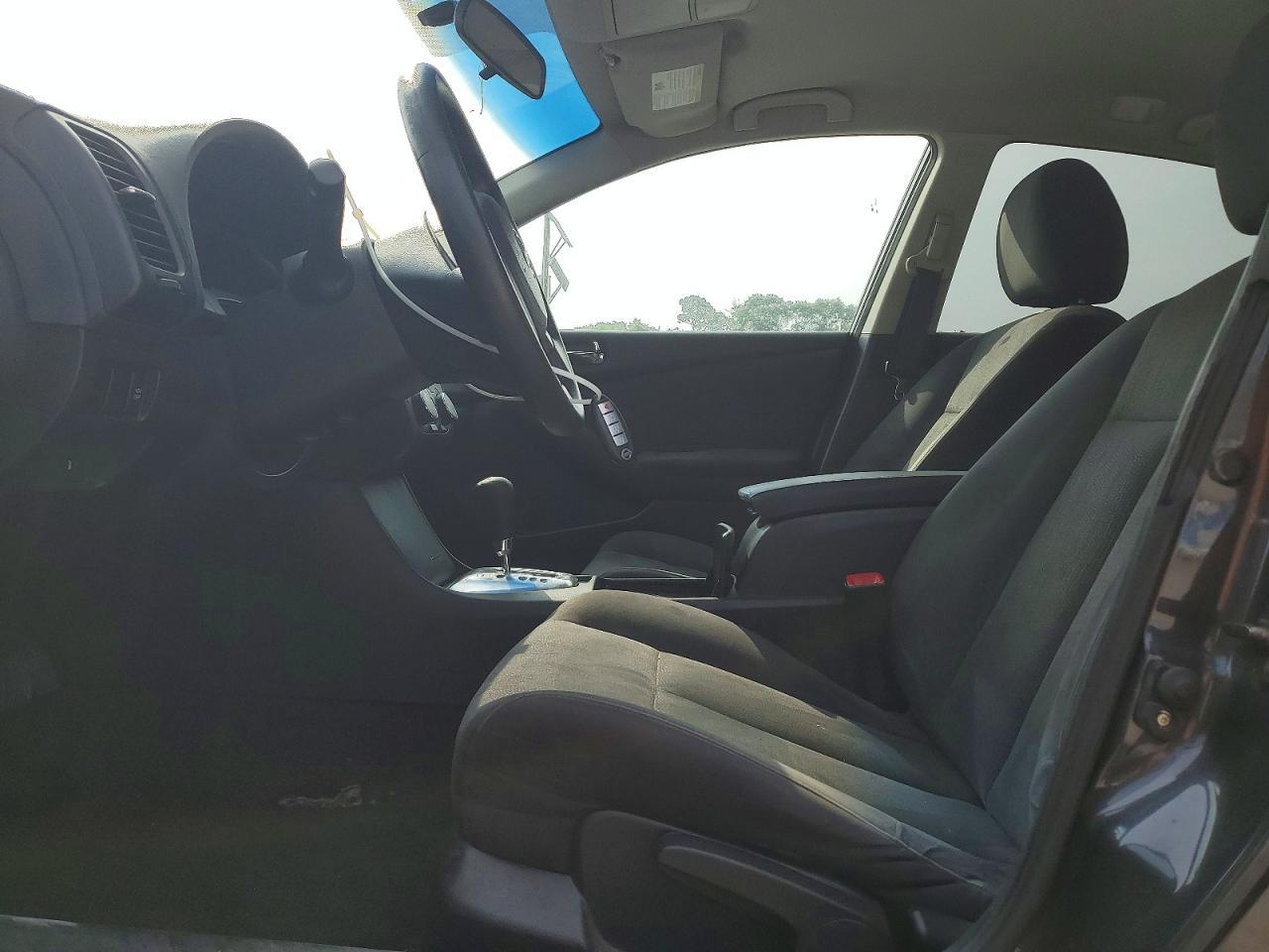 2010 NISSAN ALTIMA