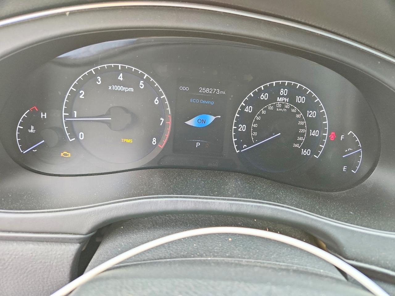 2012 HYUNDAI GENESIS