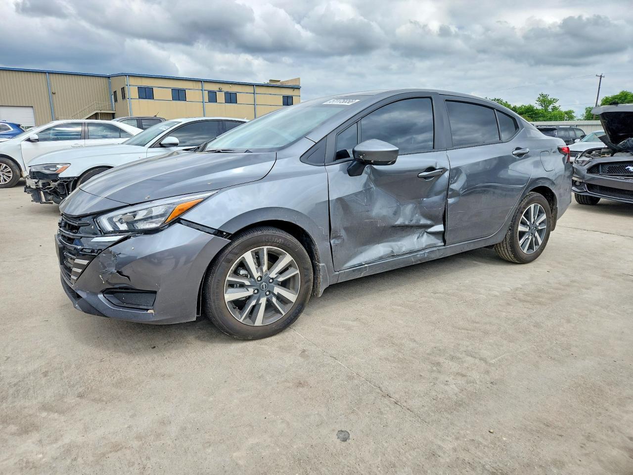 2025 NISSAN VERSA