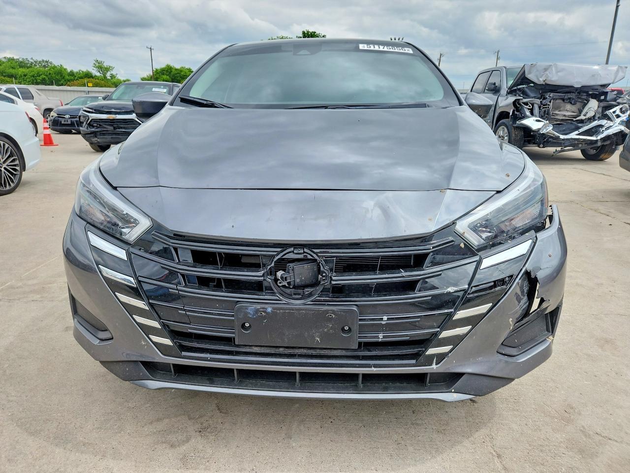 2025 NISSAN VERSA