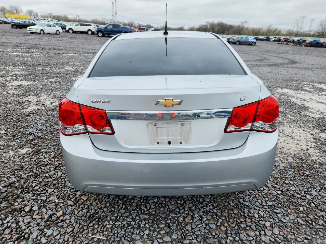 2011 CHEVROLET CRUZE