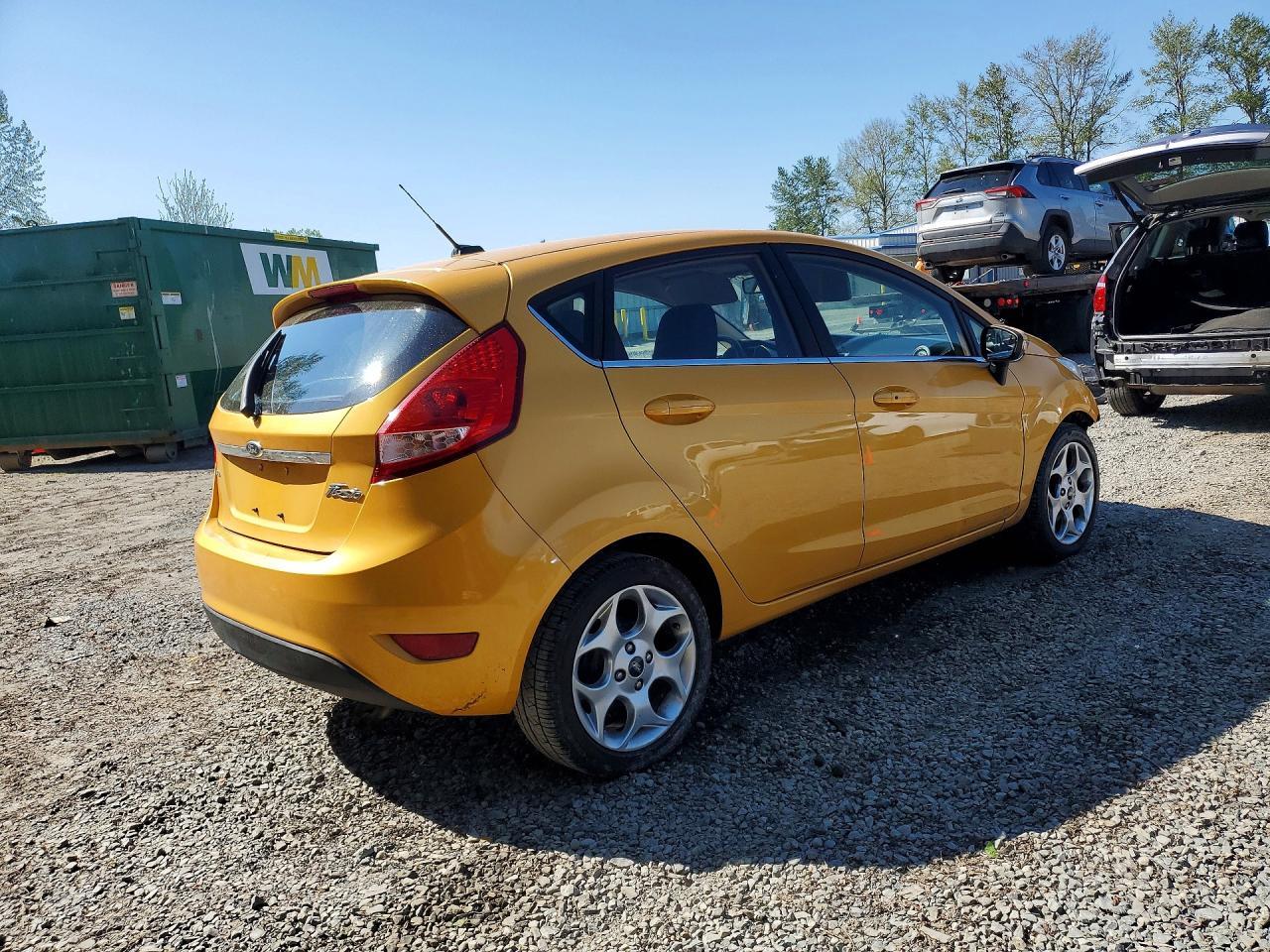 2011 FORD Fiesta
