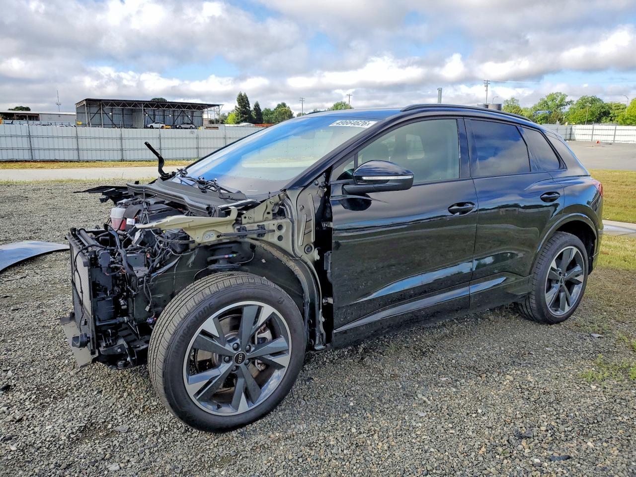 2024 AUDI Q4 e-tron