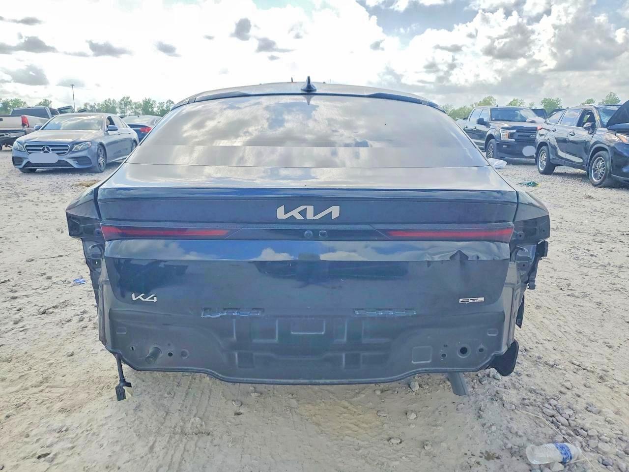 2025 KIA K4
