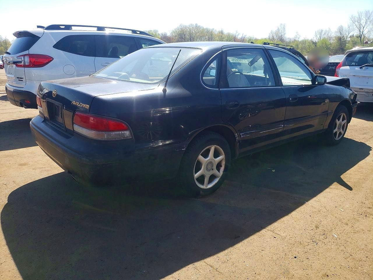 1996 TOYOTA Avalon