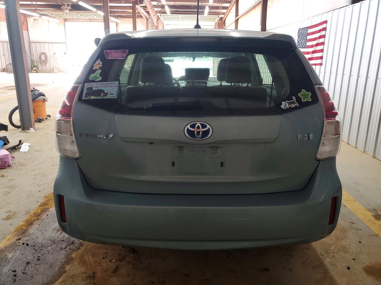 2017 TOYOTA PRIUS V