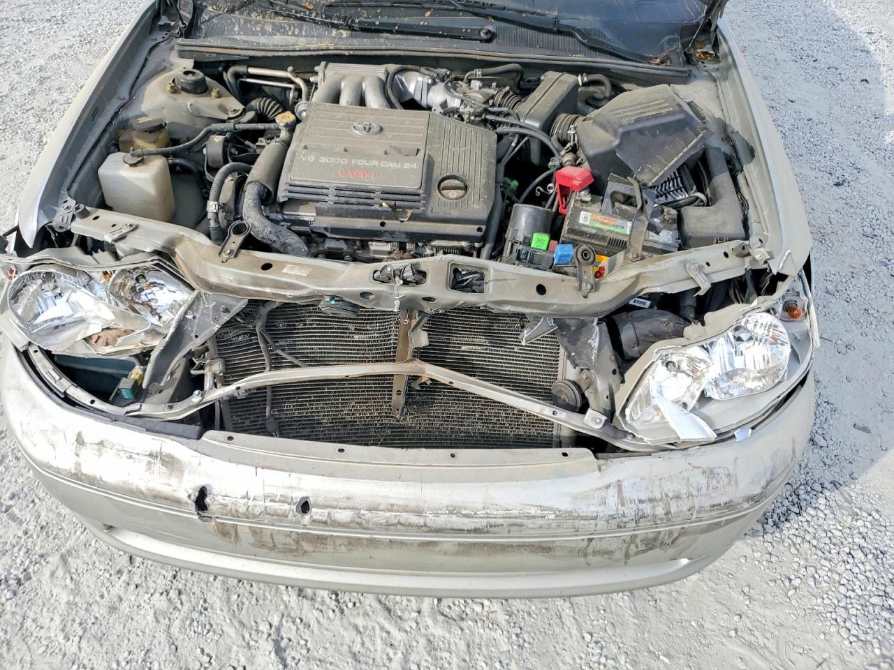 2004 TOYOTA Avalon