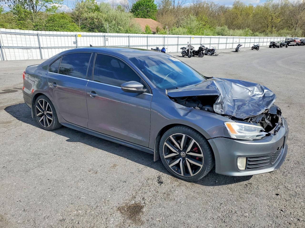 2012 VOLKSWAGEN JETTA