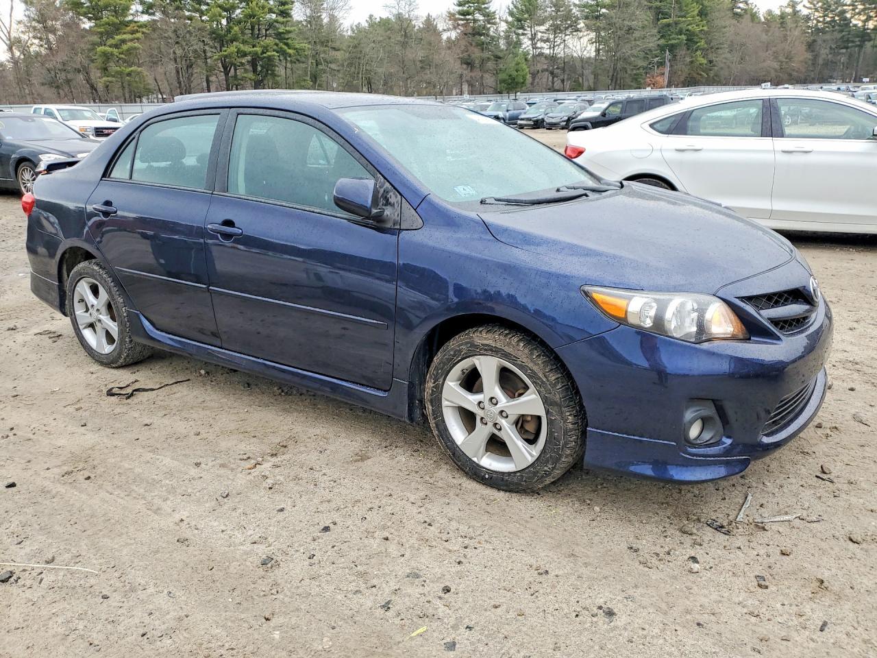 2013 TOYOTA COROLLA