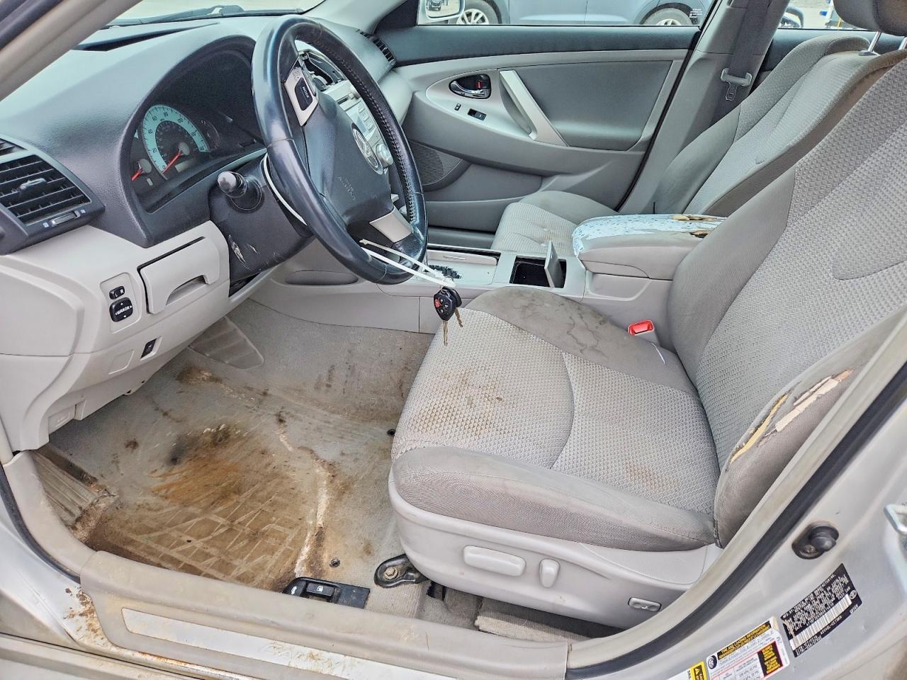 2011 TOYOTA CAMRY