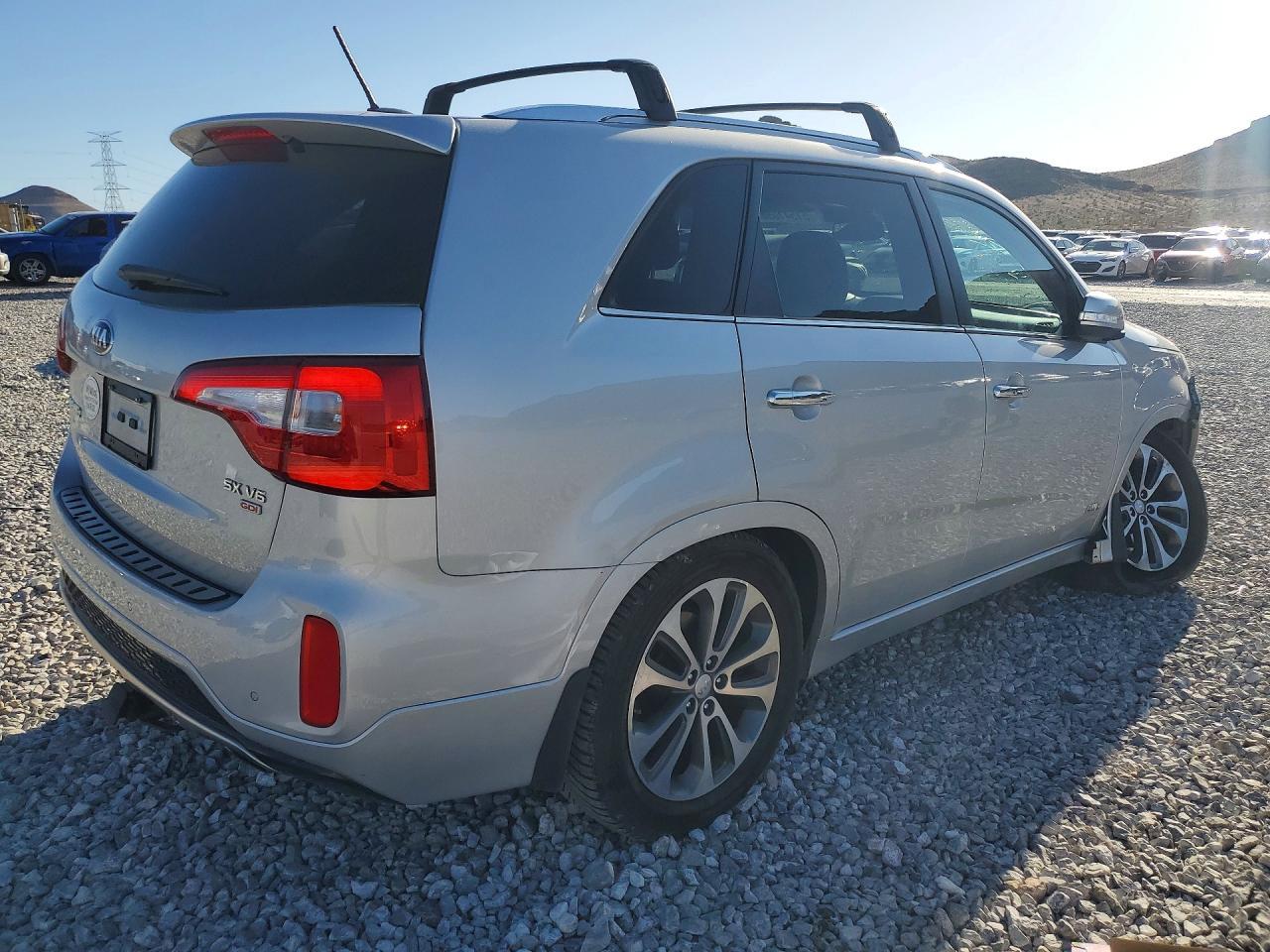 2014 KIA SORENTO