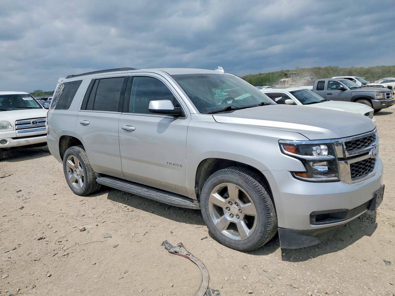 2016 CHEVROLET Tahoe
