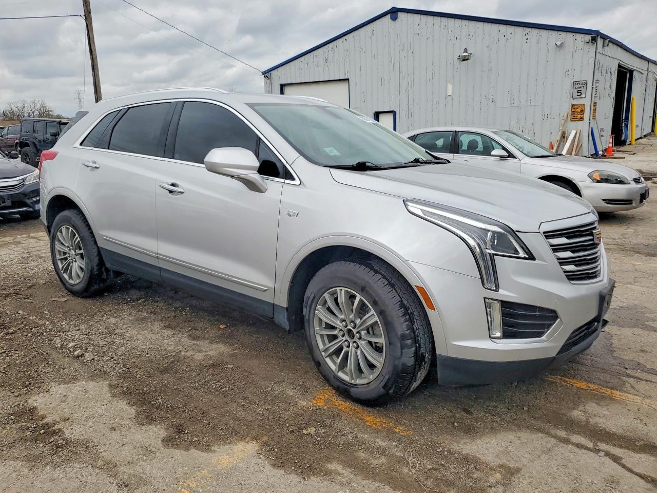 2018 CADILLAC XT5