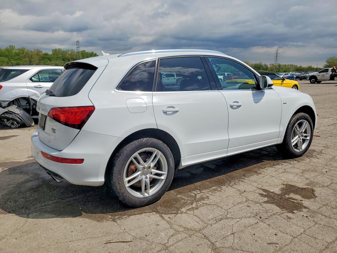 2014 AUDI Q5