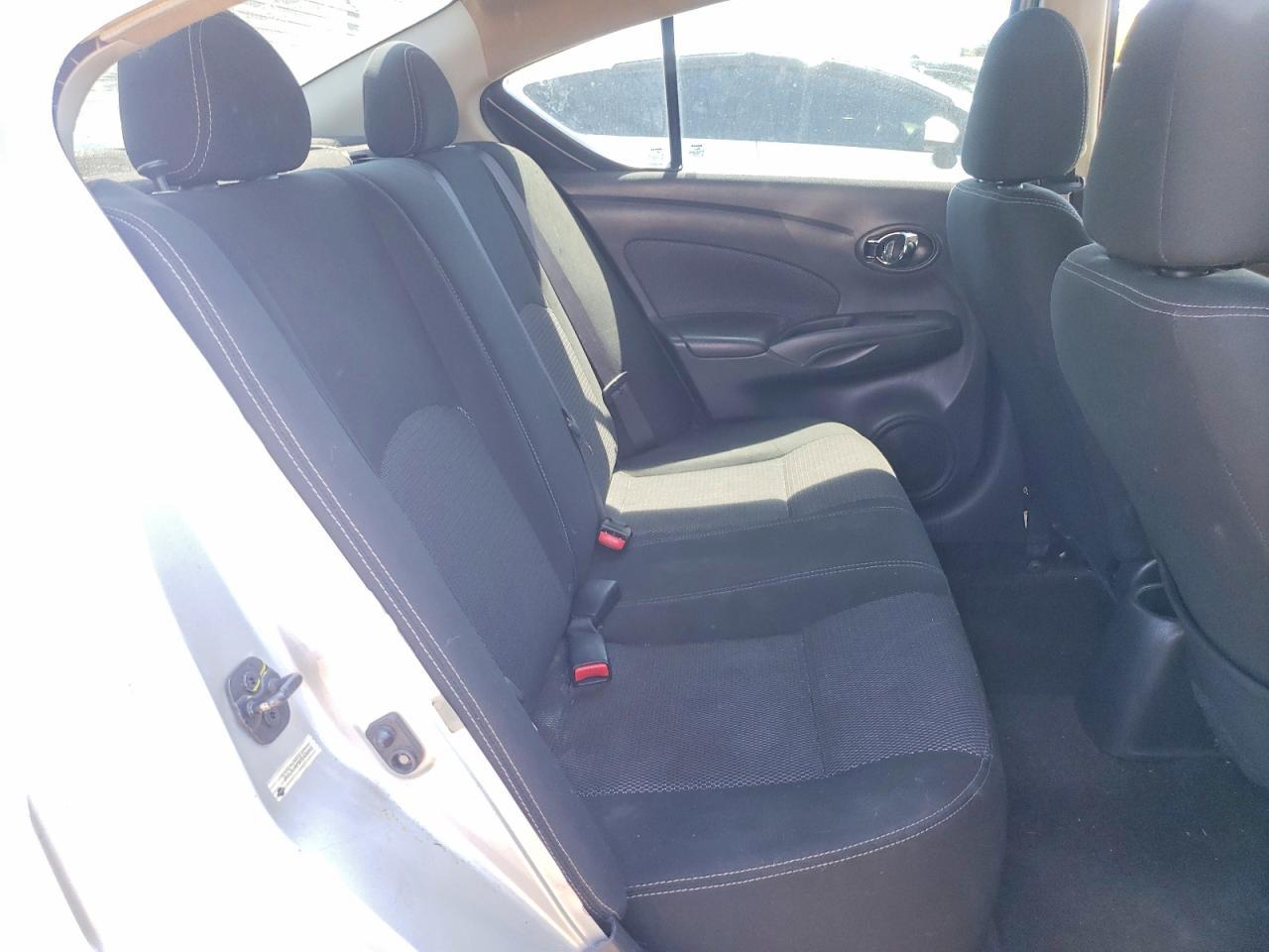 2017 NISSAN VERSA