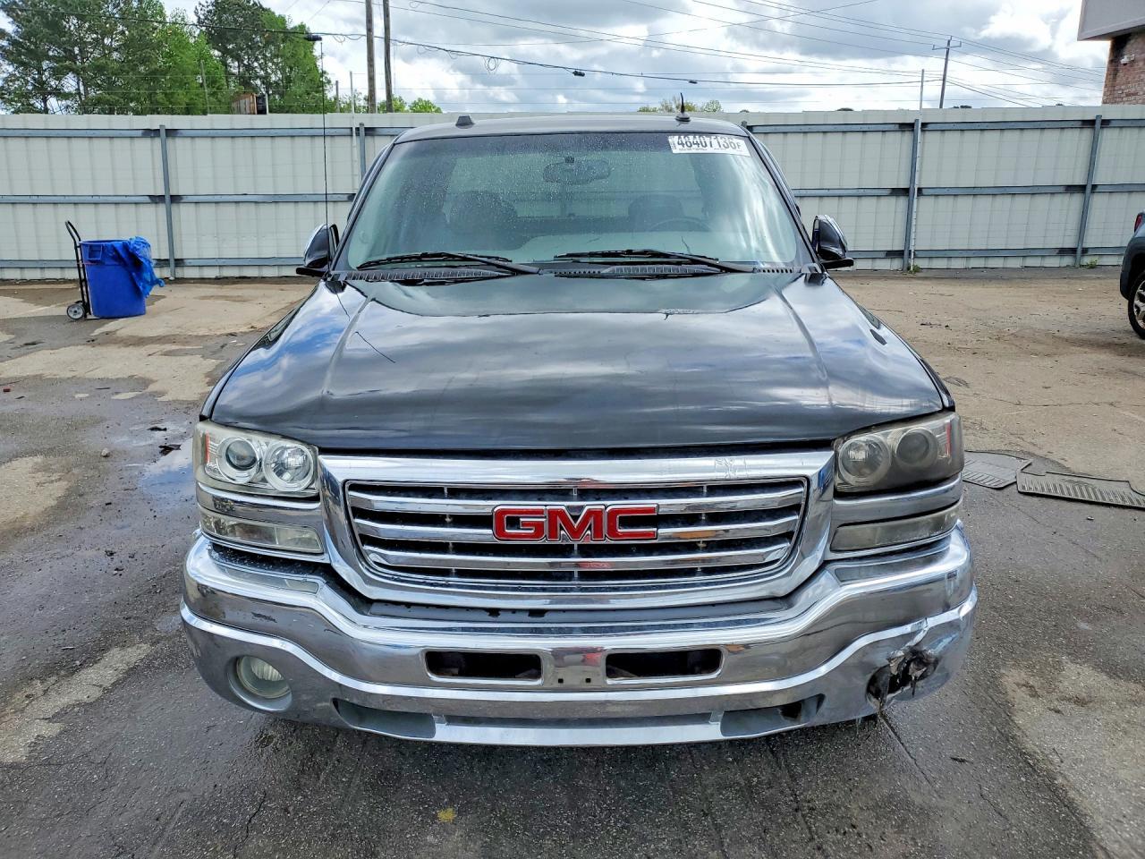 2004 GMC Sierra