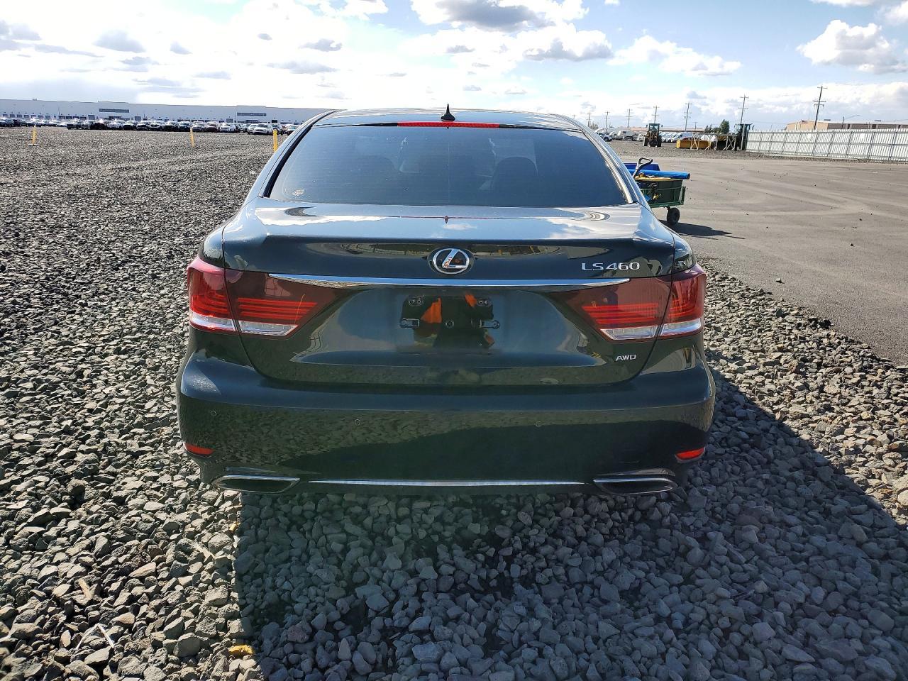 2013 LEXUS LS 460