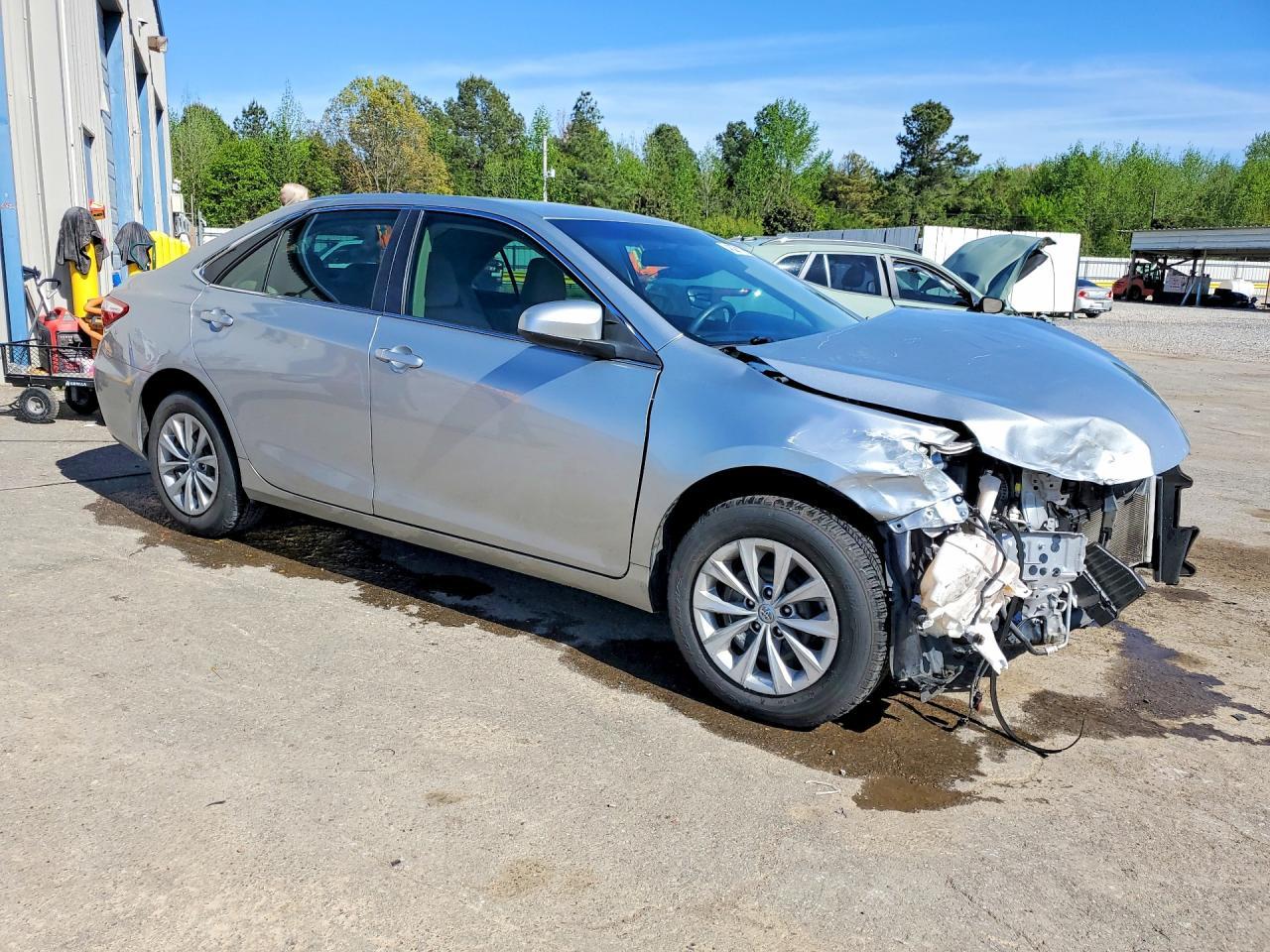 2017 TOYOTA CAMRY