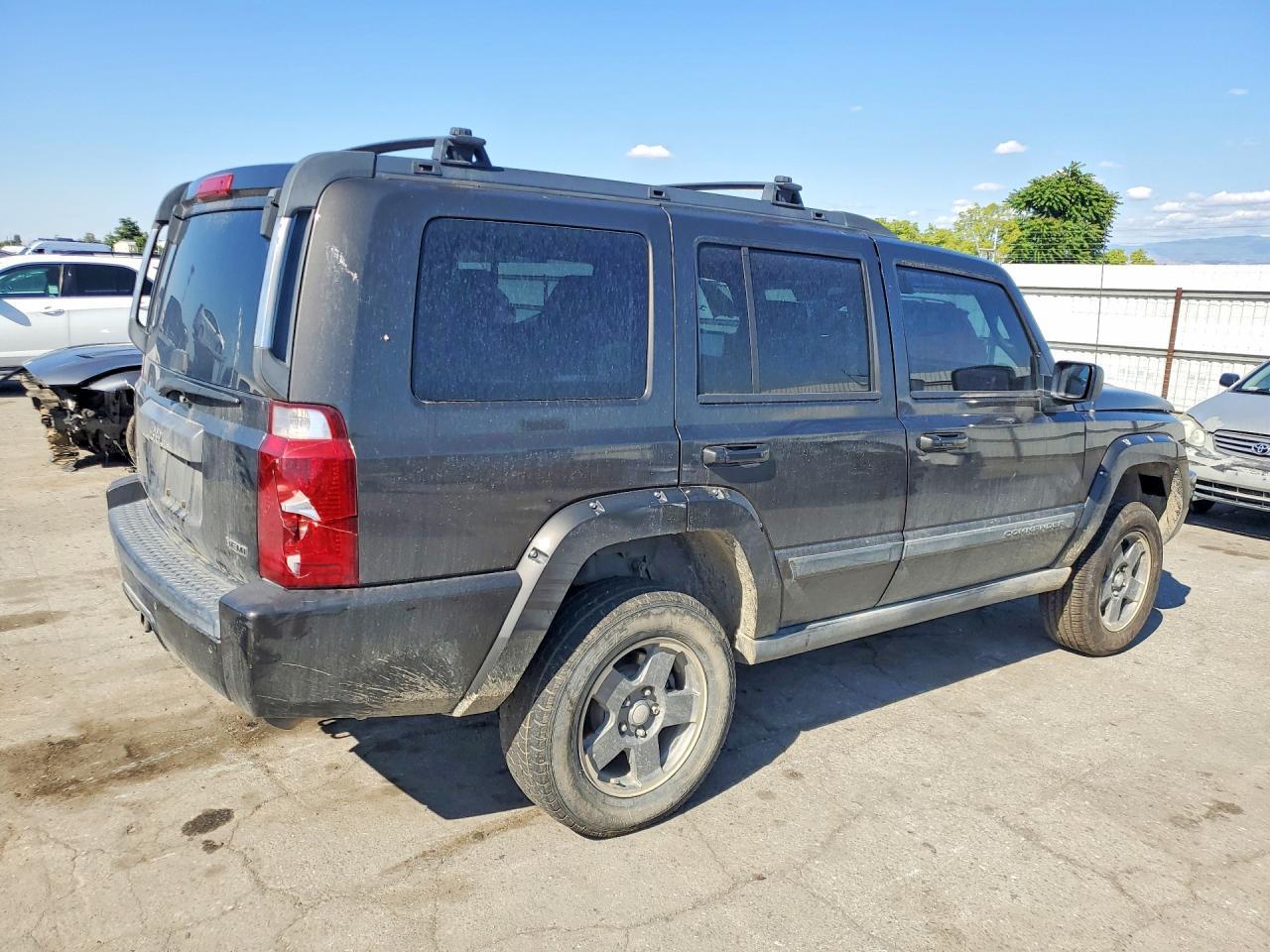 2006 JEEP Commander