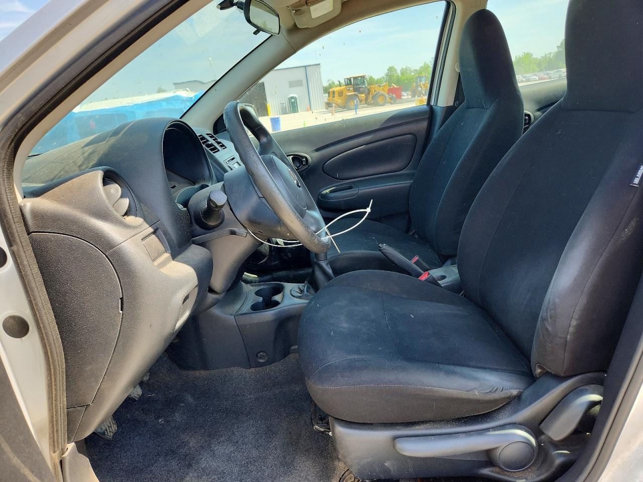 2013 NISSAN VERSA
